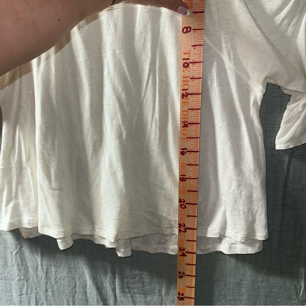 Free people we the free White linen blend cold Shoulder slouchy T-shirt Petite S - Picture 8 of 8